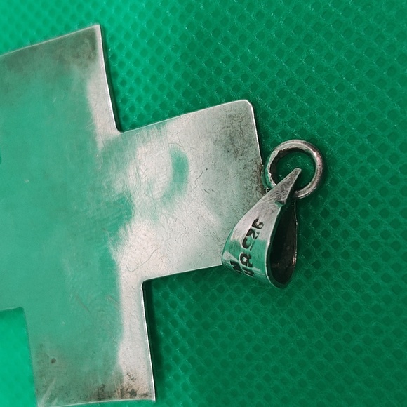 Ventige sterling silver pendant cross with onyx - Picture 3 of 3